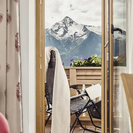 Gletscherblick Szálloda Hippach